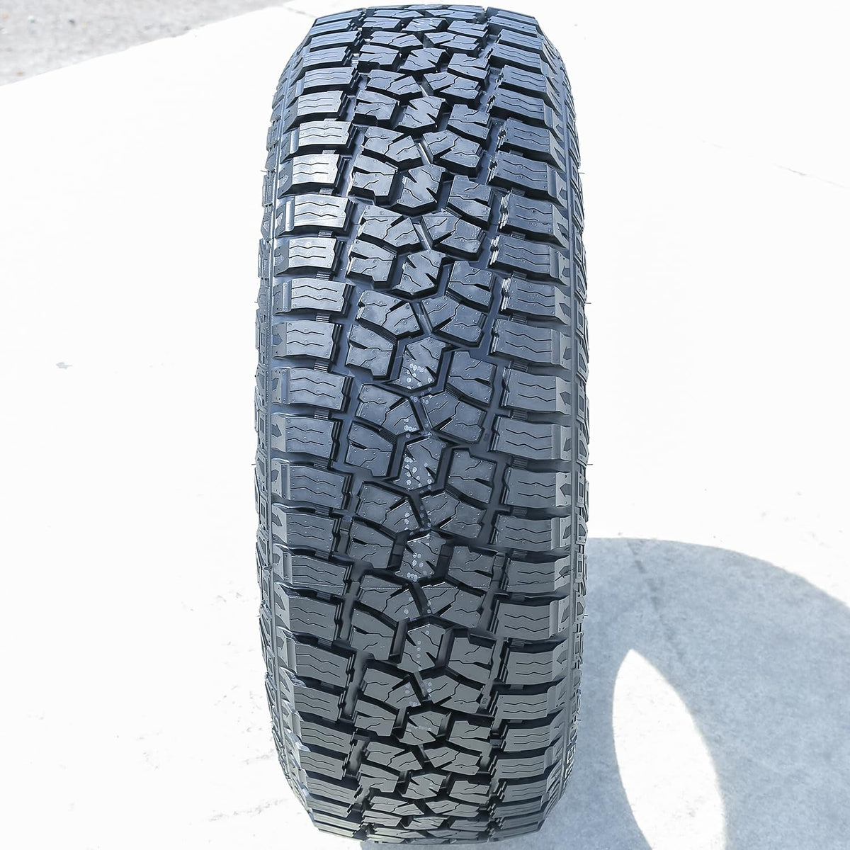 18 inch Tire E977