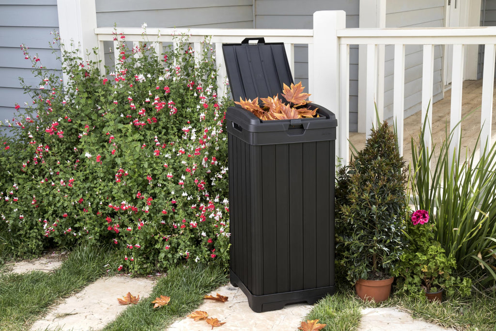 Black 38 Gallon Outdoor Trash Can with Lid and Drip Tray F18915